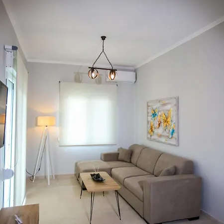 Stella Boutigue Rooms Nea Peramos  Exterior photo